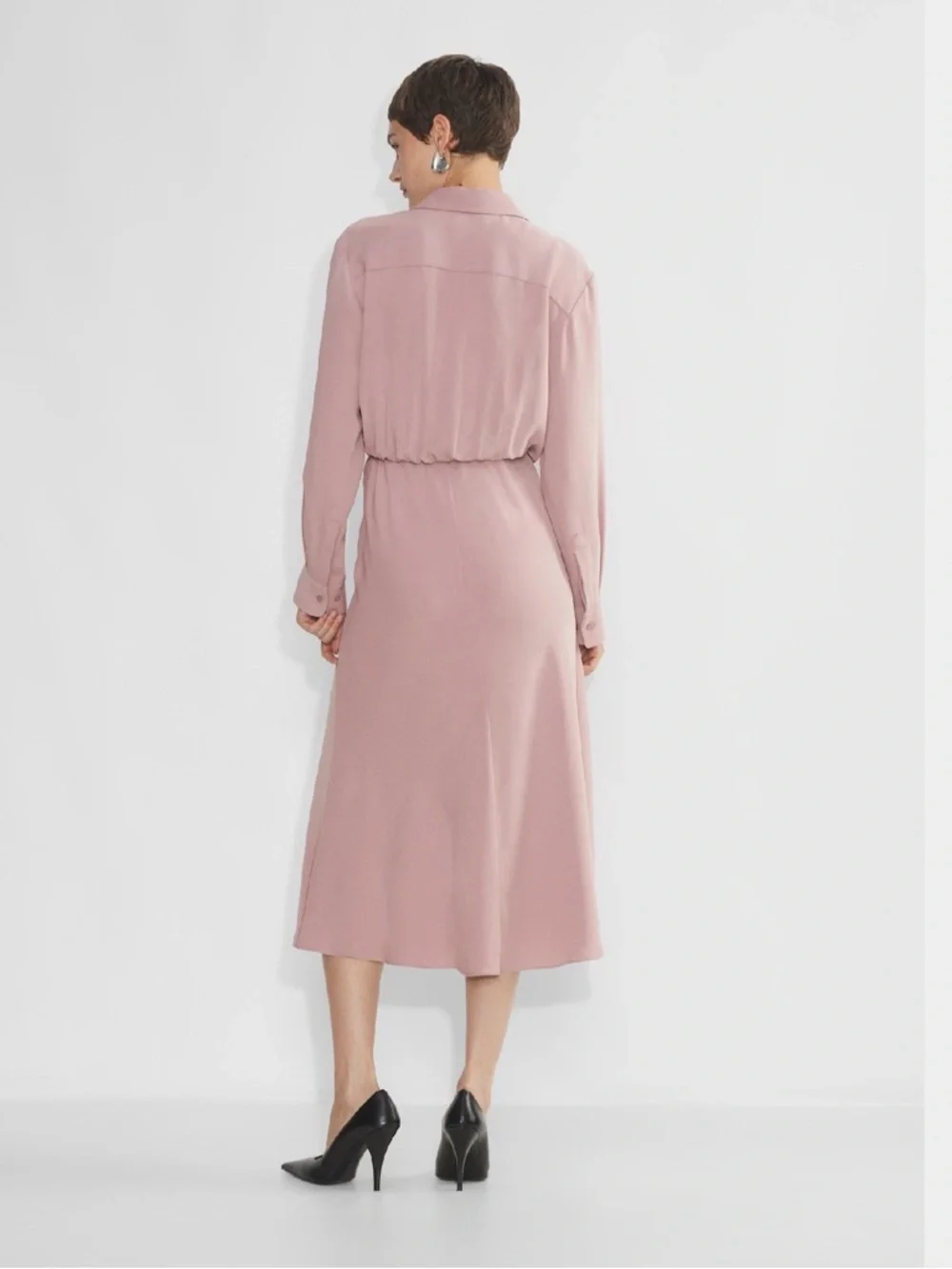 Aritzia Babaton Abbey Matte Satin Button-Up Midi Dress in Claremont - Picture 3 of 4
